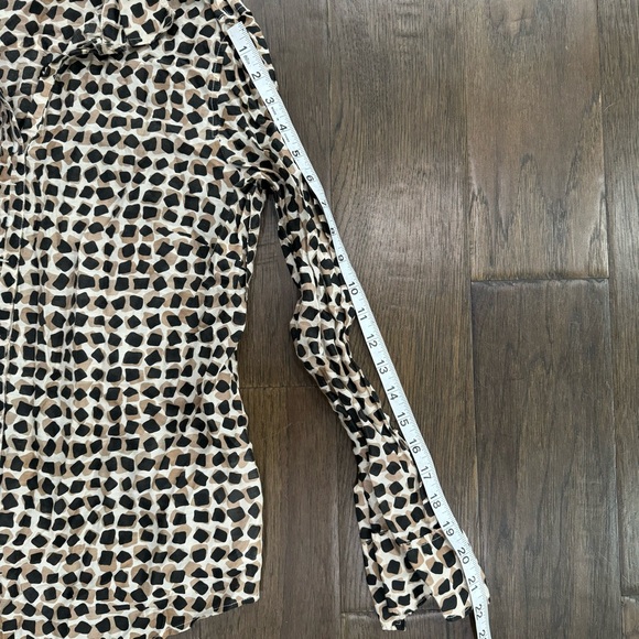 Olsen Button Down Long Sleeve - Picture 10 of 11